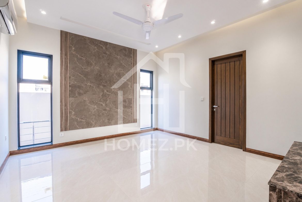 1 Kanal Brand New Full Basement in Home Theater Bungalow for Sale at Allied Location