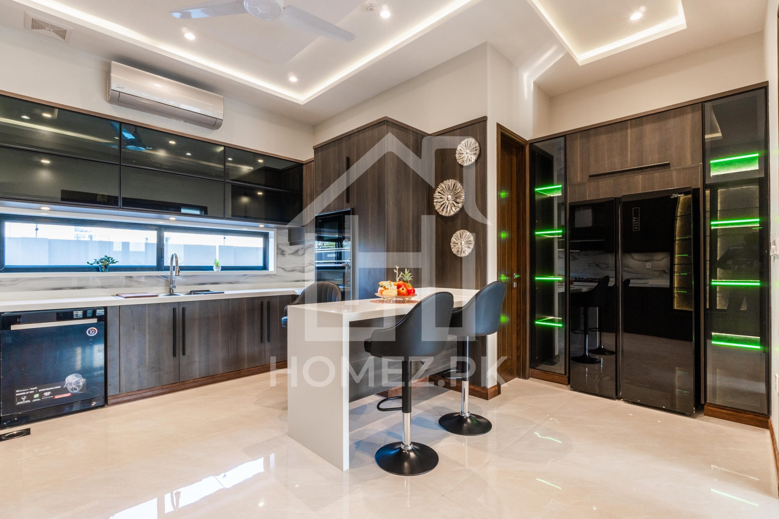 1 Kanal Brand New Full Basement in Home Theater Bungalow for Sale at Allied Location