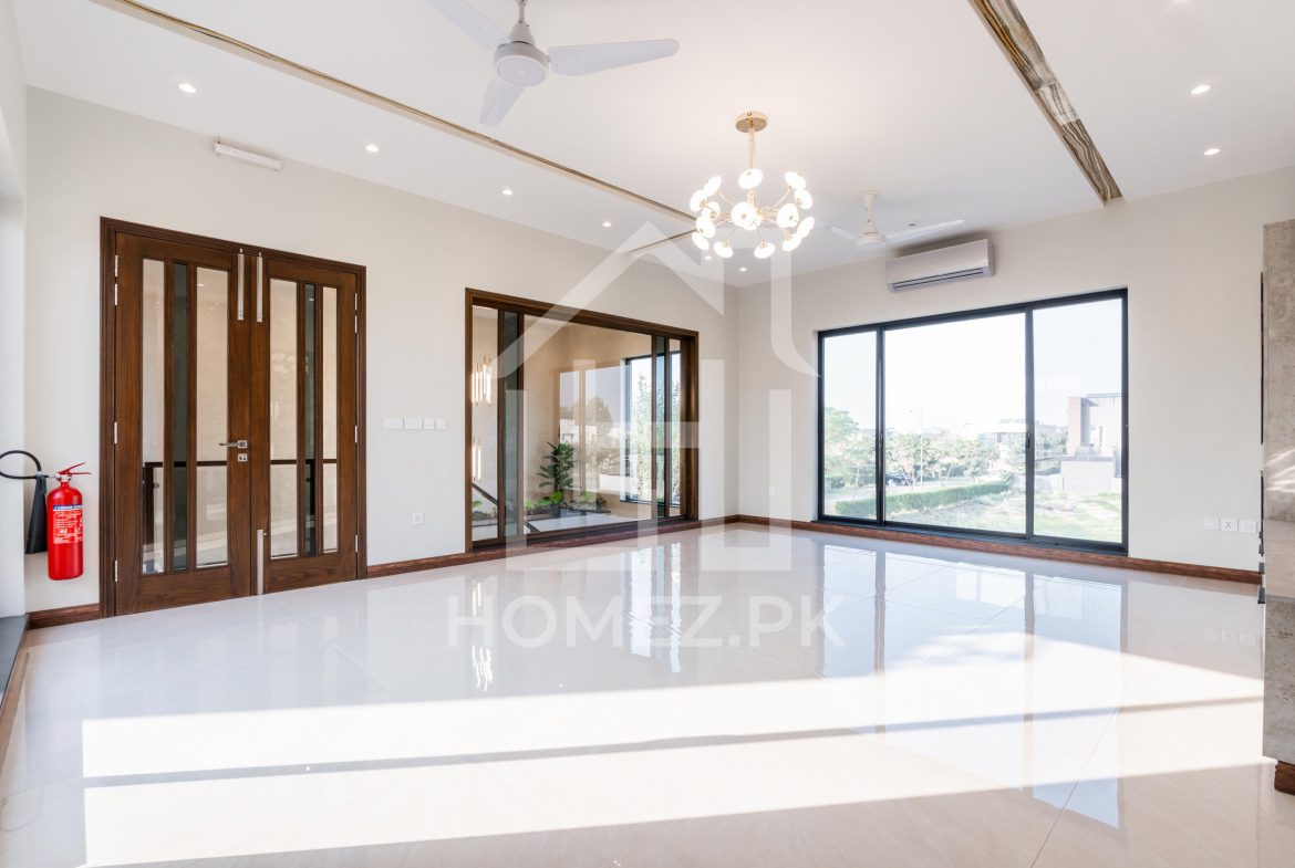 1 Kanal Brand New Full Basement in Home Theater Bungalow for Sale at Allied Location