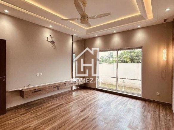 Looking for a premium 1 Kanal house for sale in DHA Phase 6, Lahore? This stunning PKR 14 Crore luxury residence offers an ideal combination.