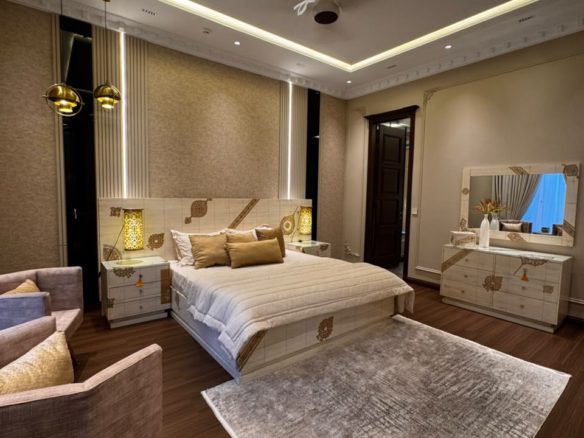1 kanal Villa For Sale in DHA Phase 6 Lahore