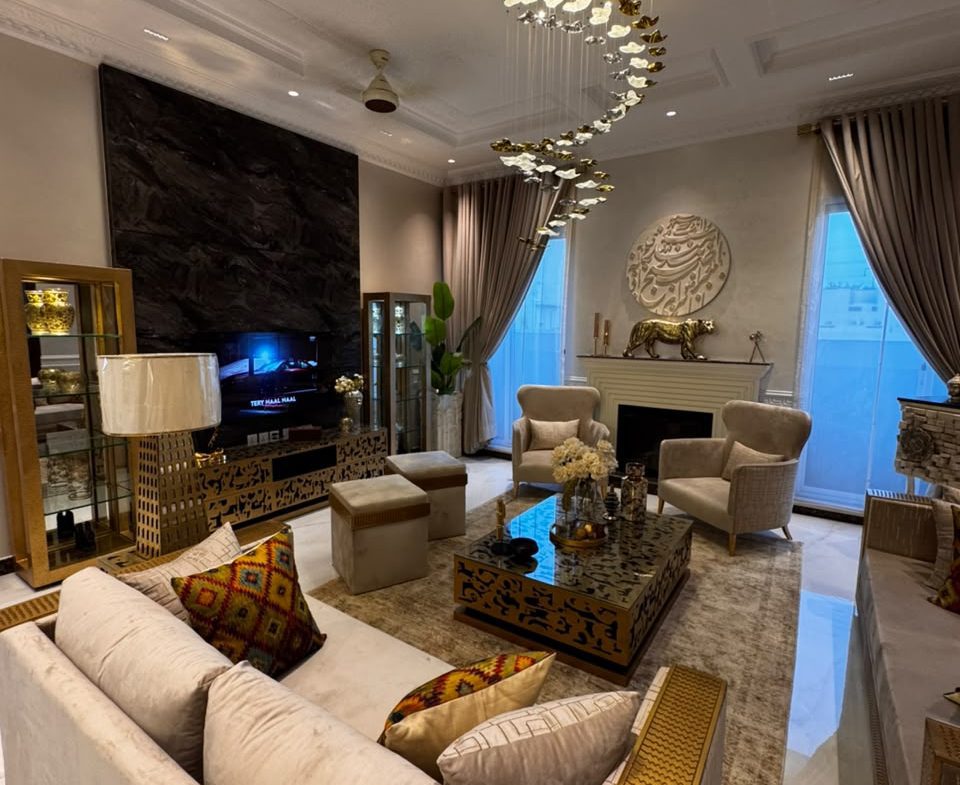 1 kanal Villa For Sale in DHA Phase 6 Lahore