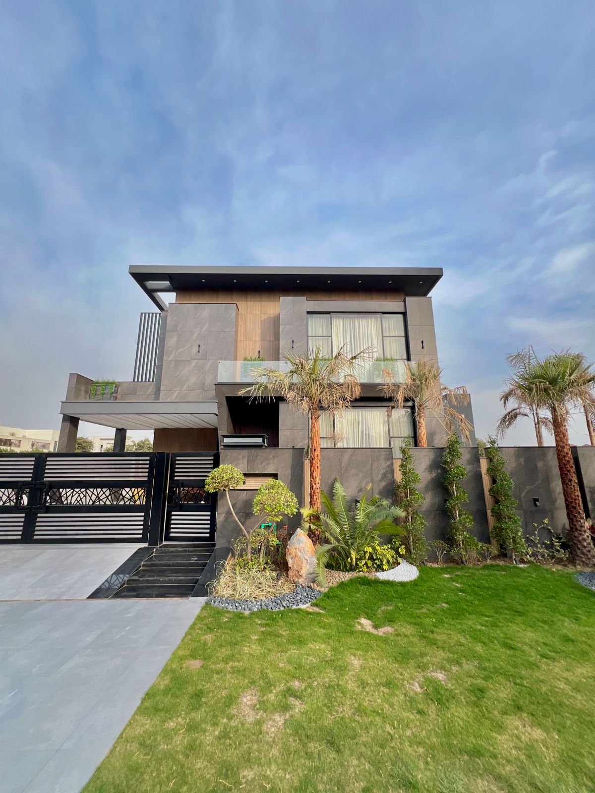 WhatsApp Image 2026-08-30 at 7.35.36 AM (1) 1 Kanal House for Sale in DHA Phase 6 Lahore
