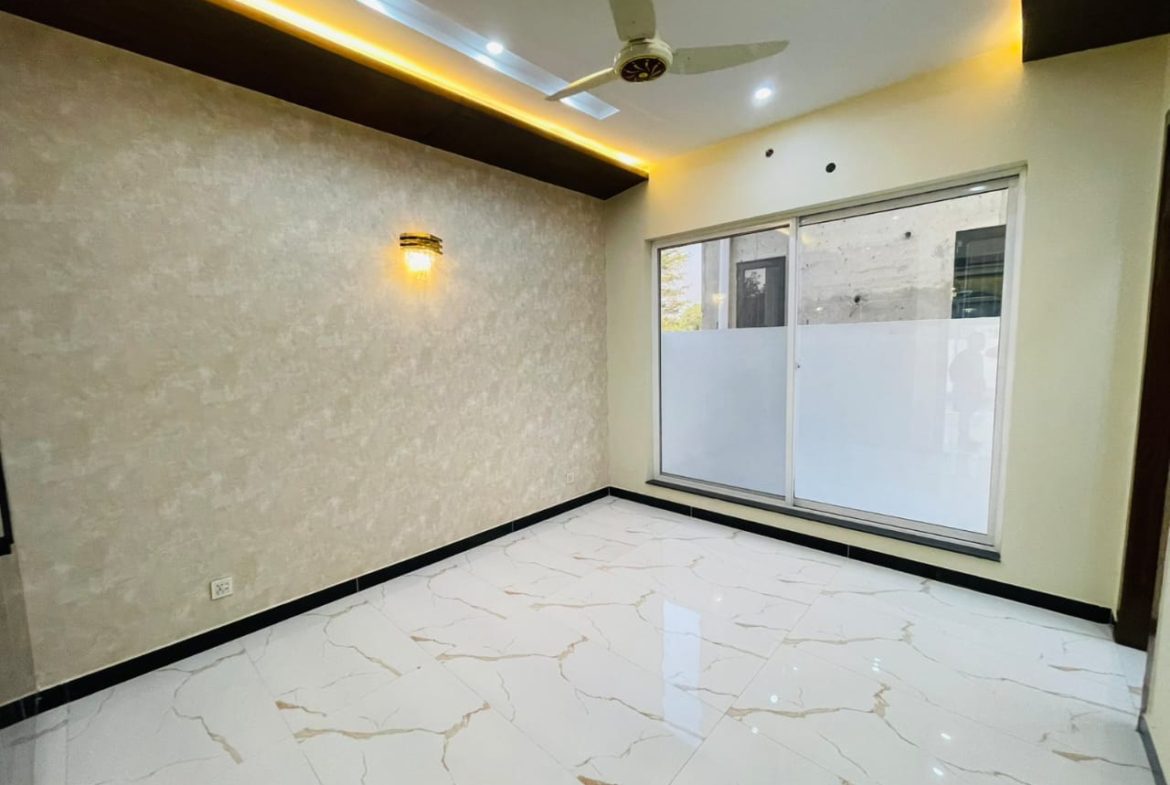 693/34 D — 5 Marla House DHA Phase 9 Town Lahore