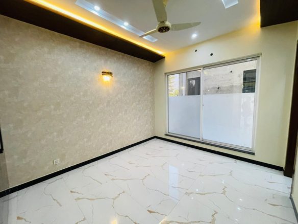 693/34 D — 5 Marla House DHA Phase 9 Town Lahore
