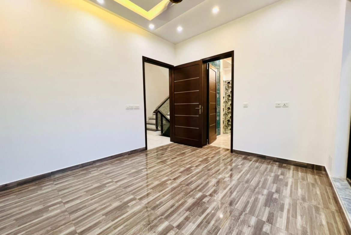 5 Marla House for Sale in DHA 9 Town Lahore – 195 D – PKR 3.12 Crore