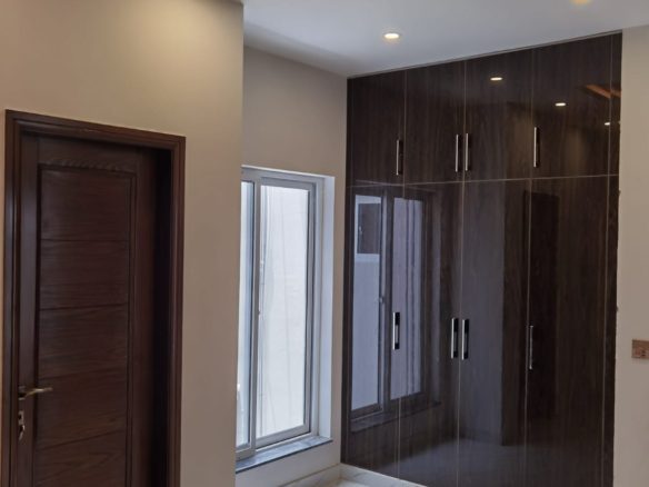 Stylish 5 Marla House for Sale in DHA Lahore – PKR 3 Crore
