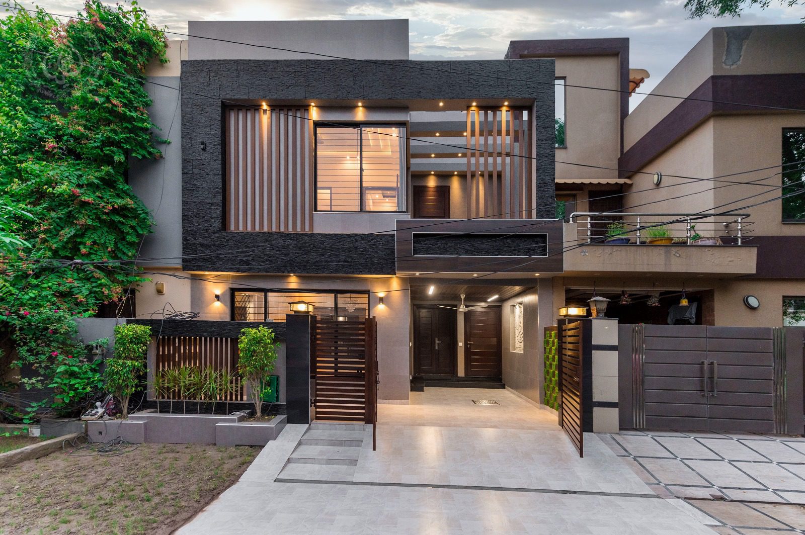 WhatsApp Image 2026-09-10 at 7.49.05 PM (1) Luxury 5 Marla House for Sale in DHA Lahore – PKR 3 Crore