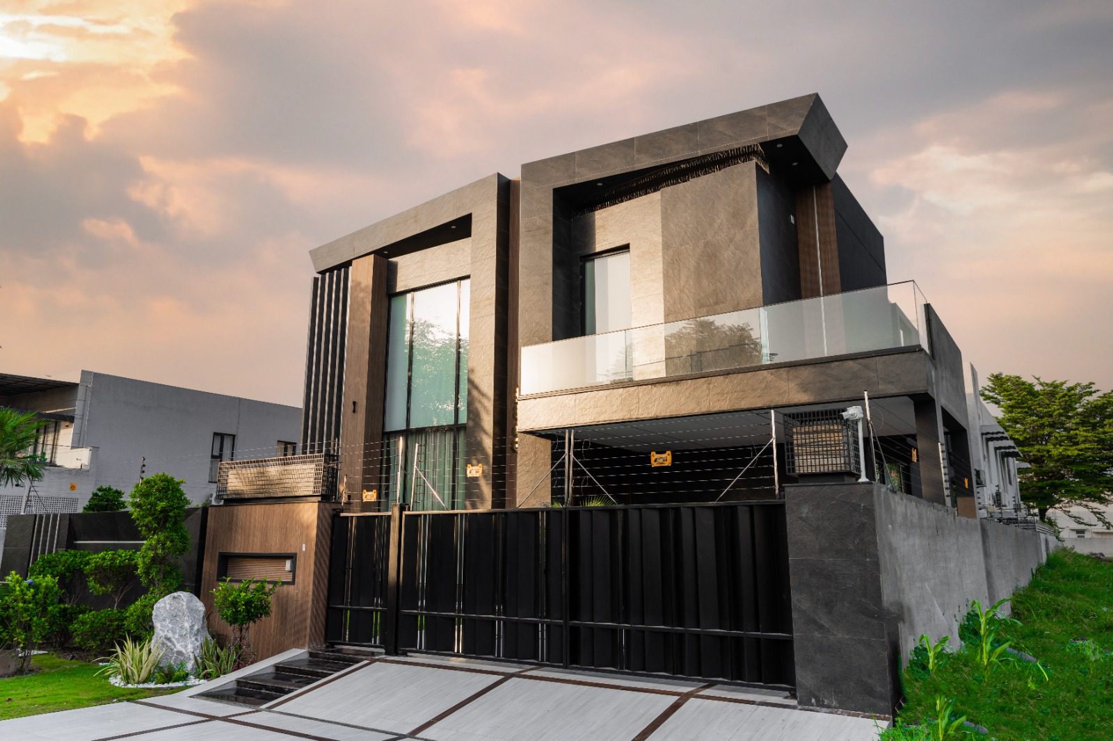 Fully Furnished 5 Bedroom 6 bathroom House for Sale in DHA Phase 6 Lahore – PKR 17.25 Crore