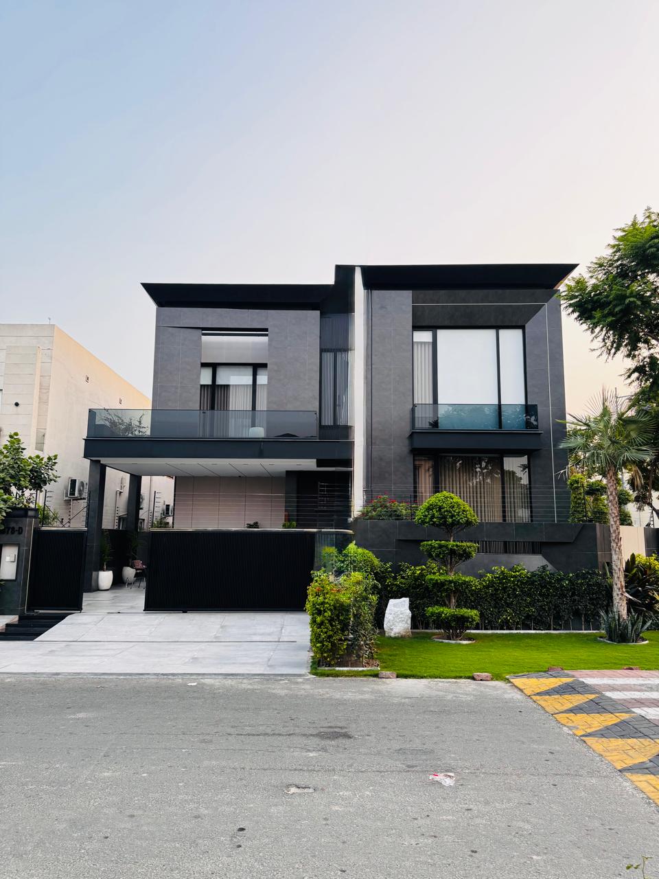 WhatsApp Image 2026-09-23 at 6.31.47 PM (4) 1 Kanal Beautiful Fully Furnished House Availabe For Sale In DHA Lahore