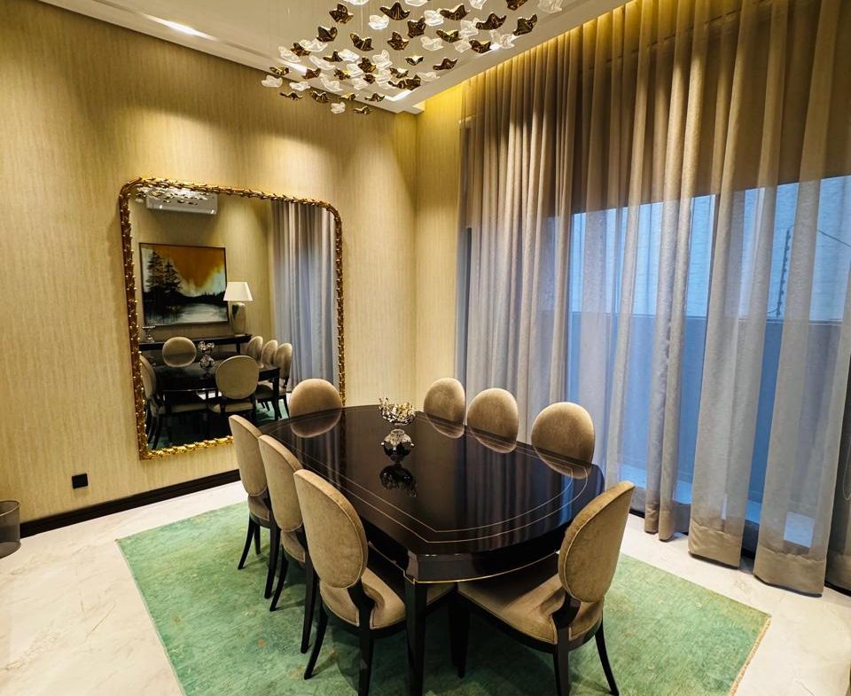 1 Kanal Beautiful Fully Furnished House Availabe For Sale In DHA Lahore