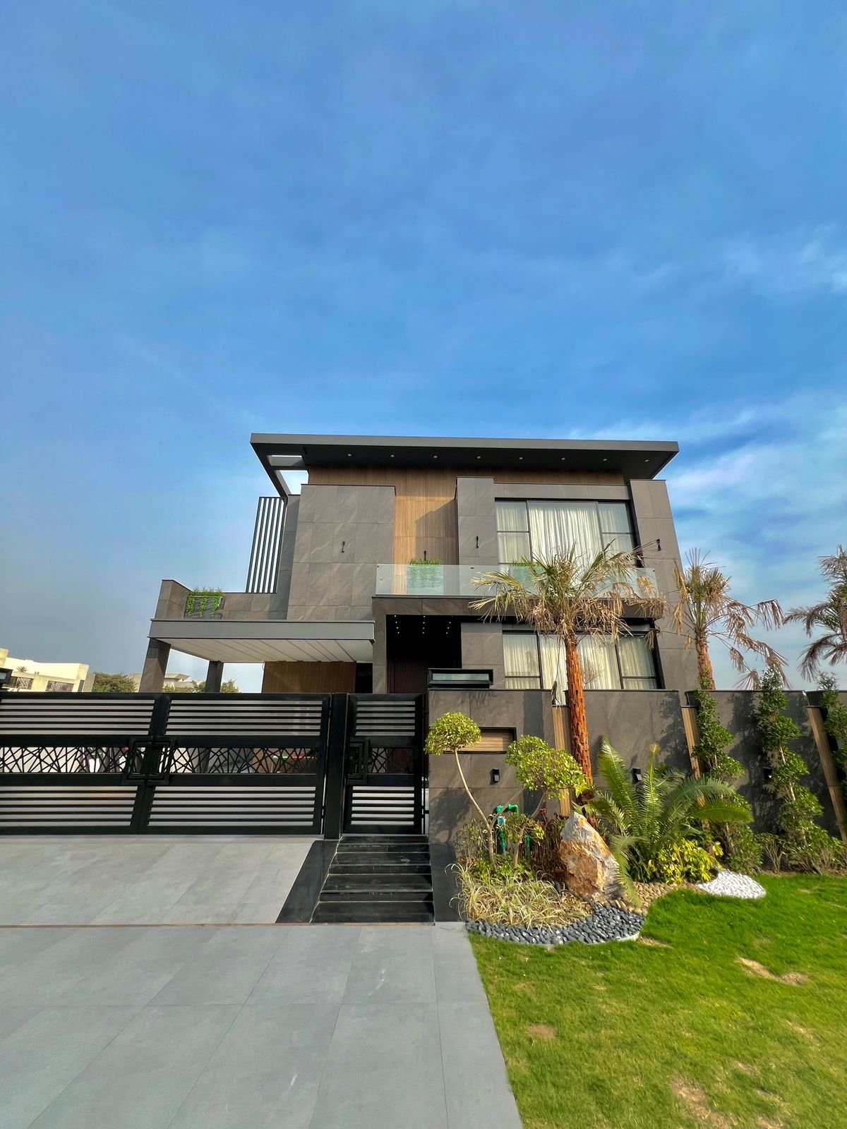 WhatsApp Image 2026-08-30 at 7.35.26 AM (1) 1 Kanal House for Sale in DHA Phase 6 Lahore