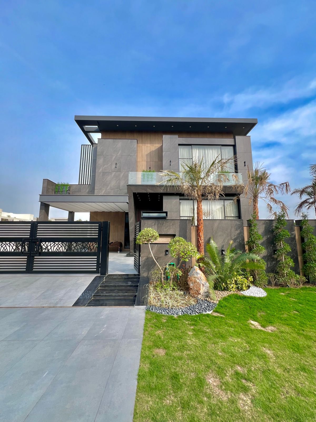 WhatsApp Image 2026-08-30 at 7.35.34 AM (2) 1 Kanal House for Sale in DHA Phase 6 Lahore