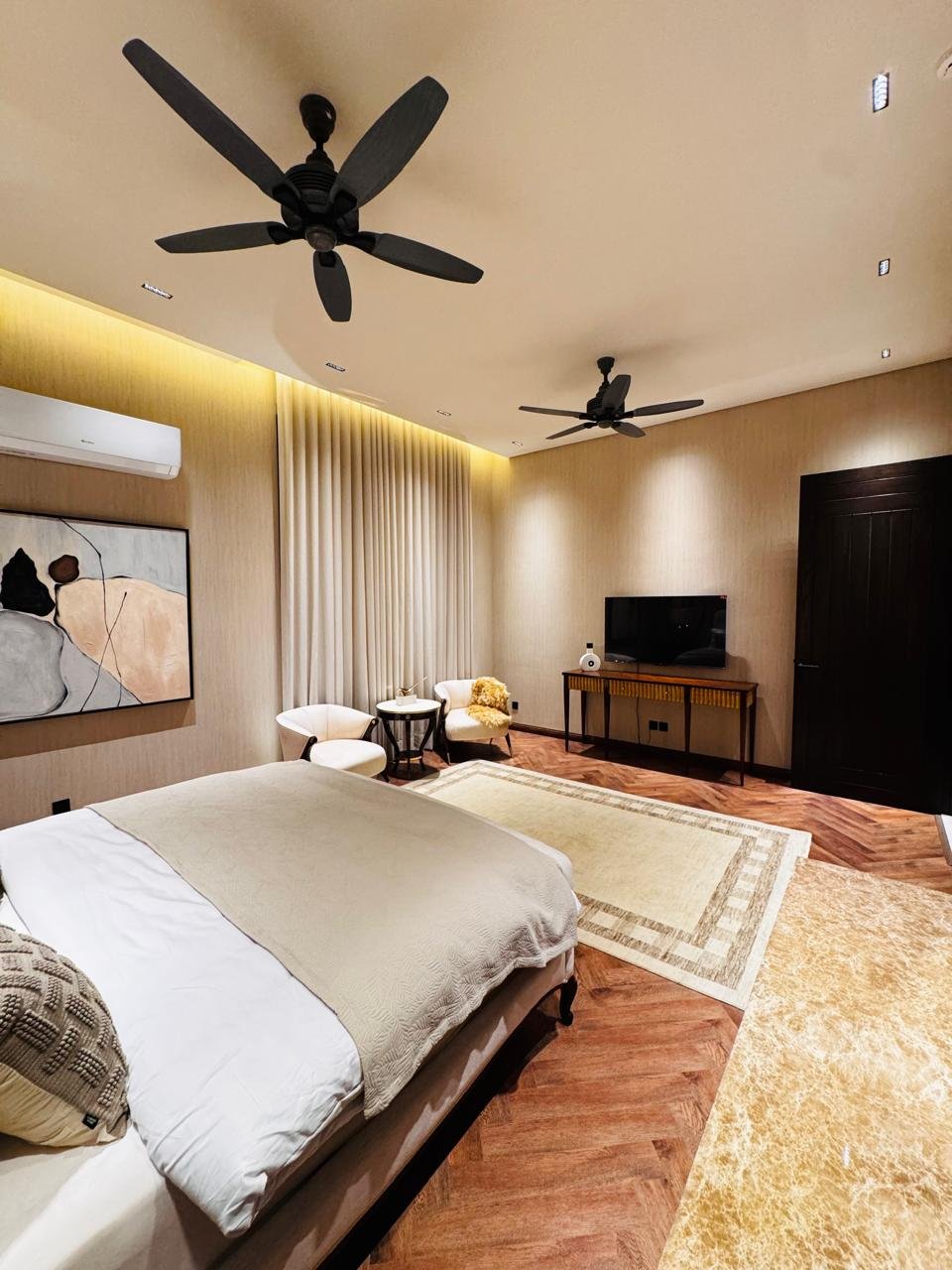 WhatsApp Image 2026-09-23 at 6.31.48 PM (2) 1 Kanal Beautiful Fully Furnished House Availabe For Sale In DHA Lahore